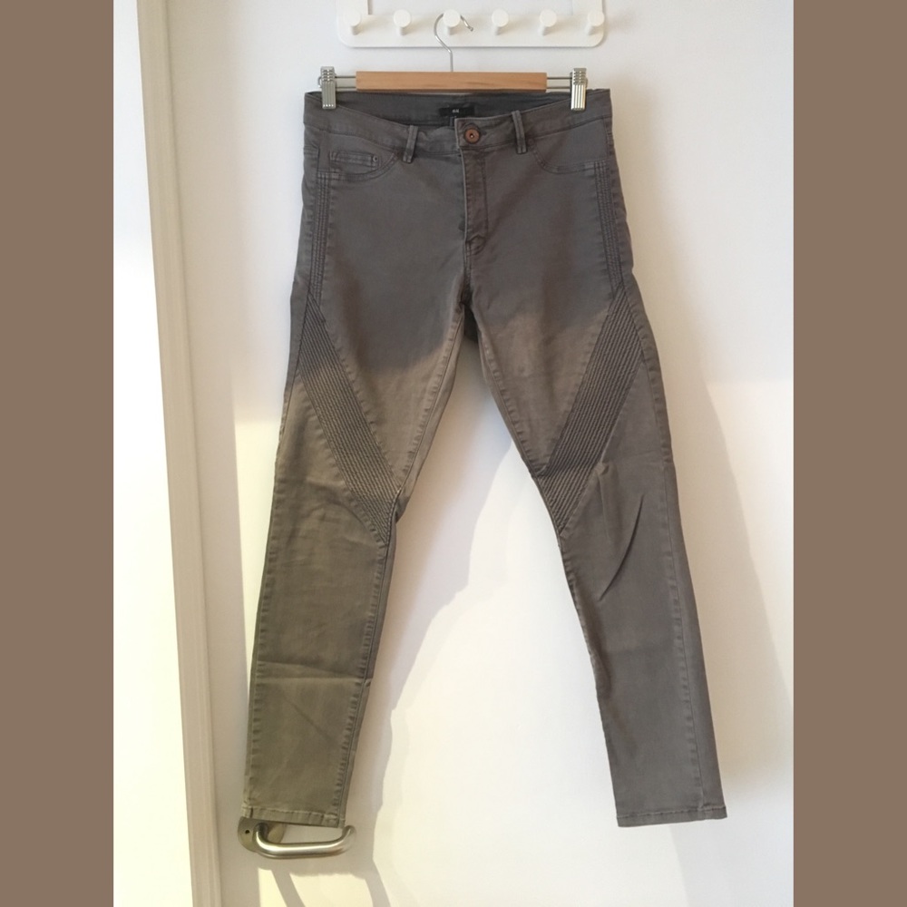 H&M biker jeans with embroidery 🎀 taupe